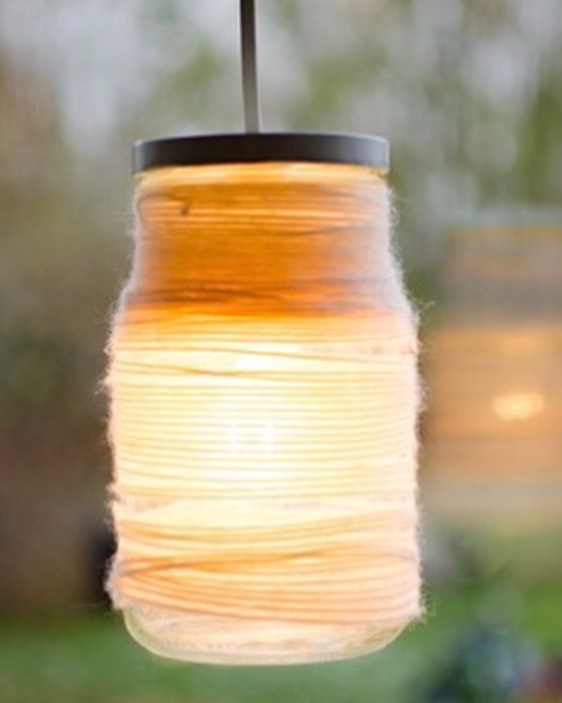 This DIY lamp is simple but look at its really aesthetic impression. You just have to roll the rope around the bottle.