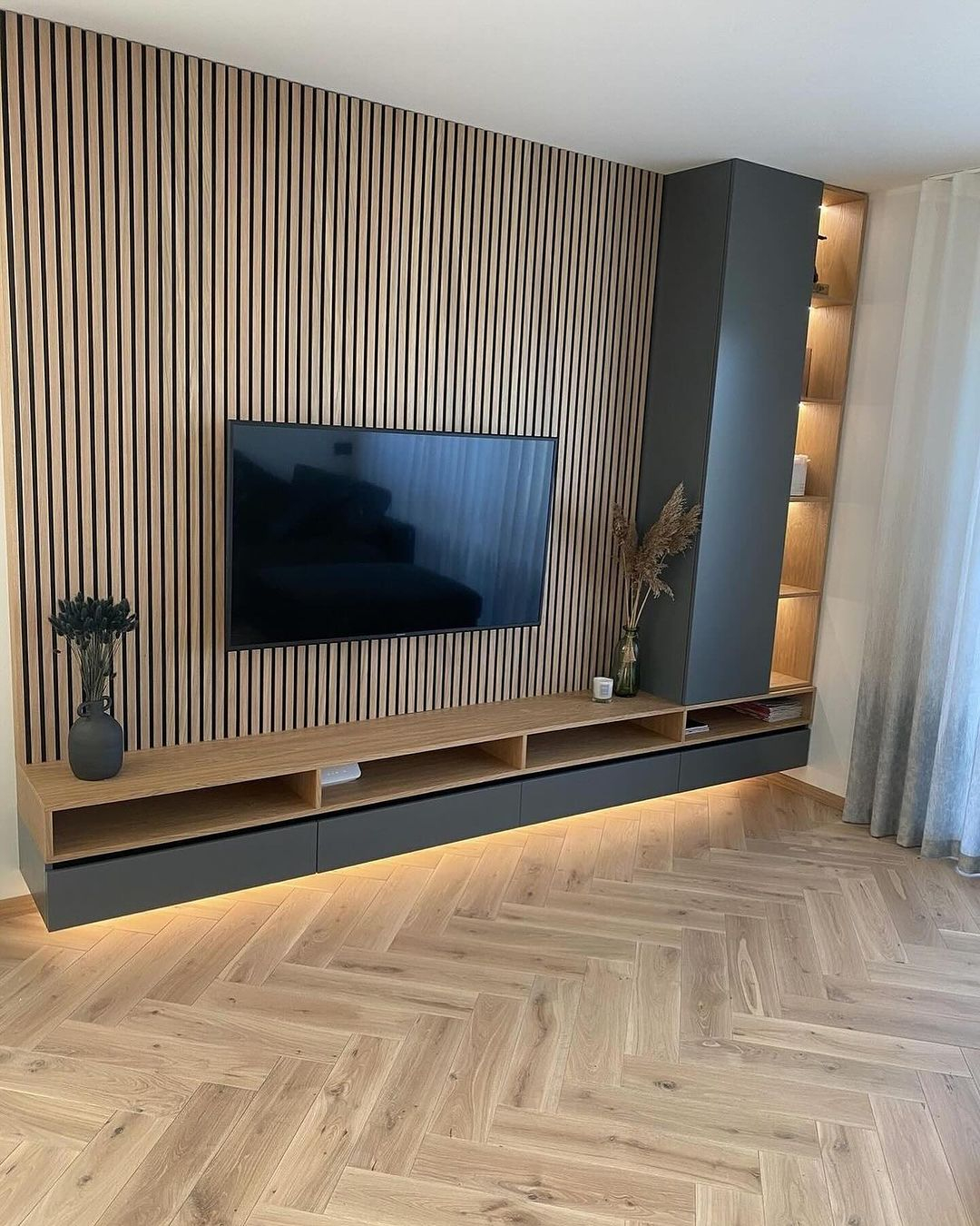 Look at this floating shelf which is added with the lighting. The hidden lighting gives a perfect ambiance.