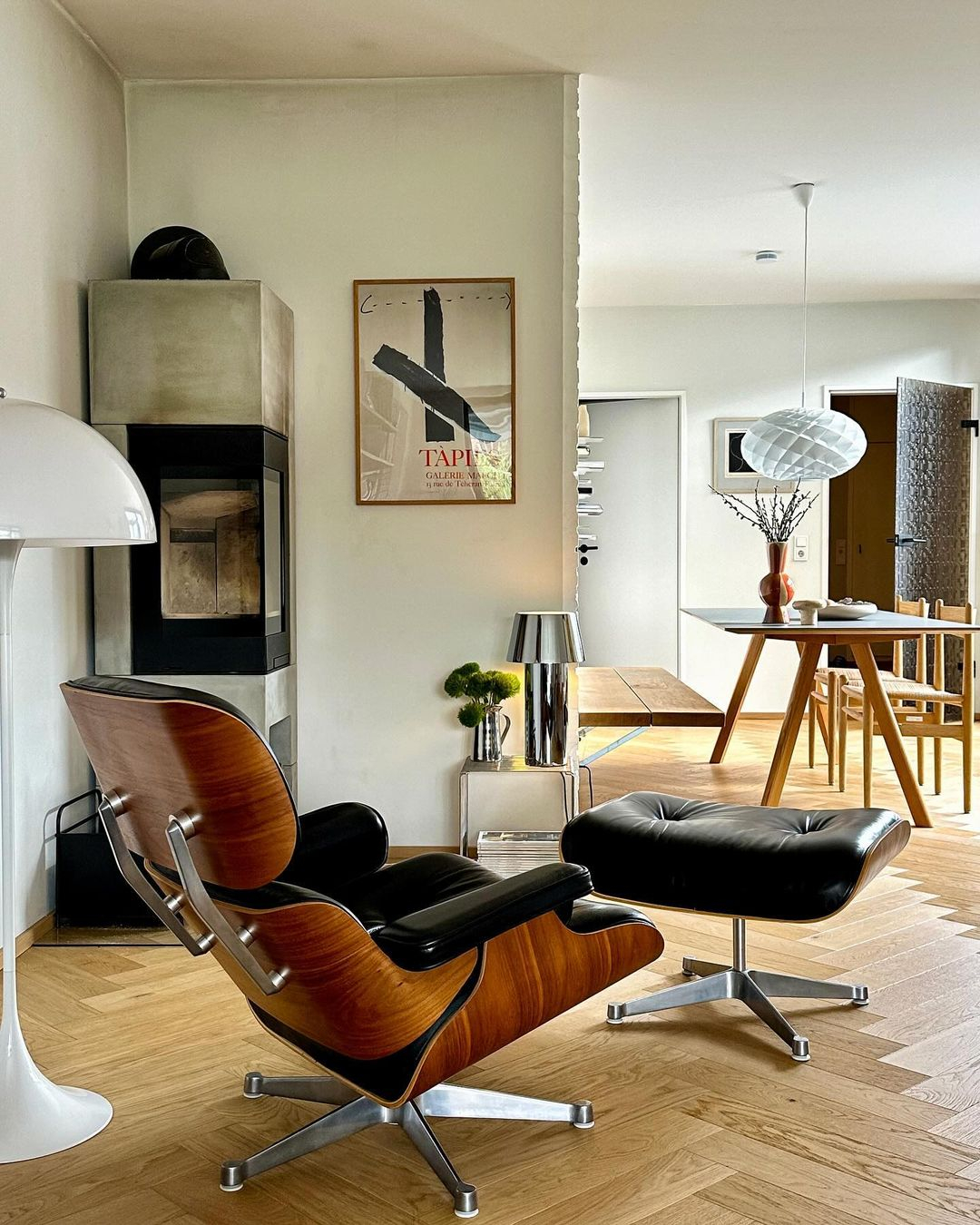 Mid-century chair