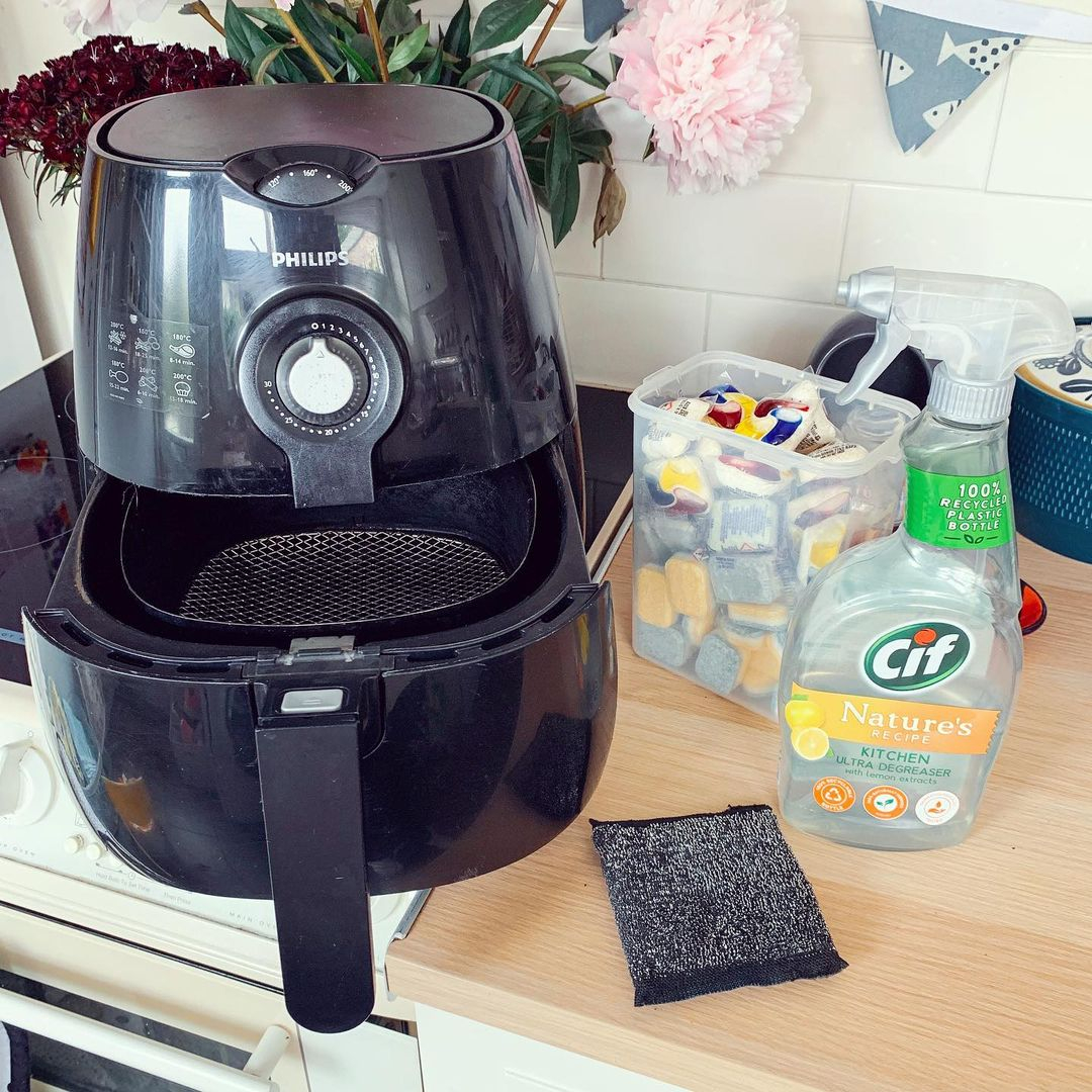 The exterior part is any surface the air fryer has. You can clean all of the surfaces by using the spray cleaner.