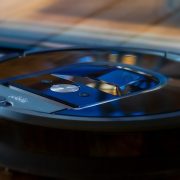 Robot-vacuum-cleaner-3786243_640