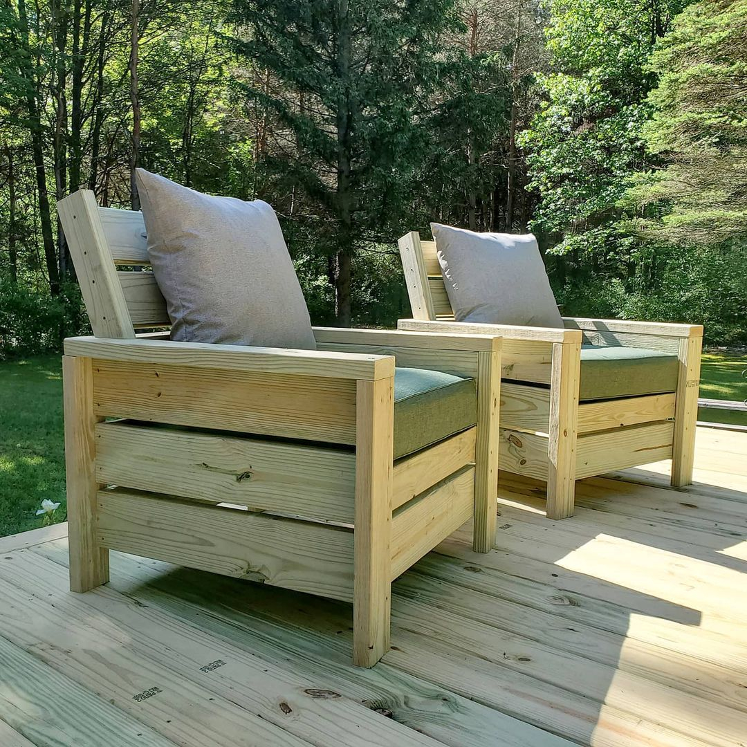 The seating is in the form of chairs which are made of wood pallets also.