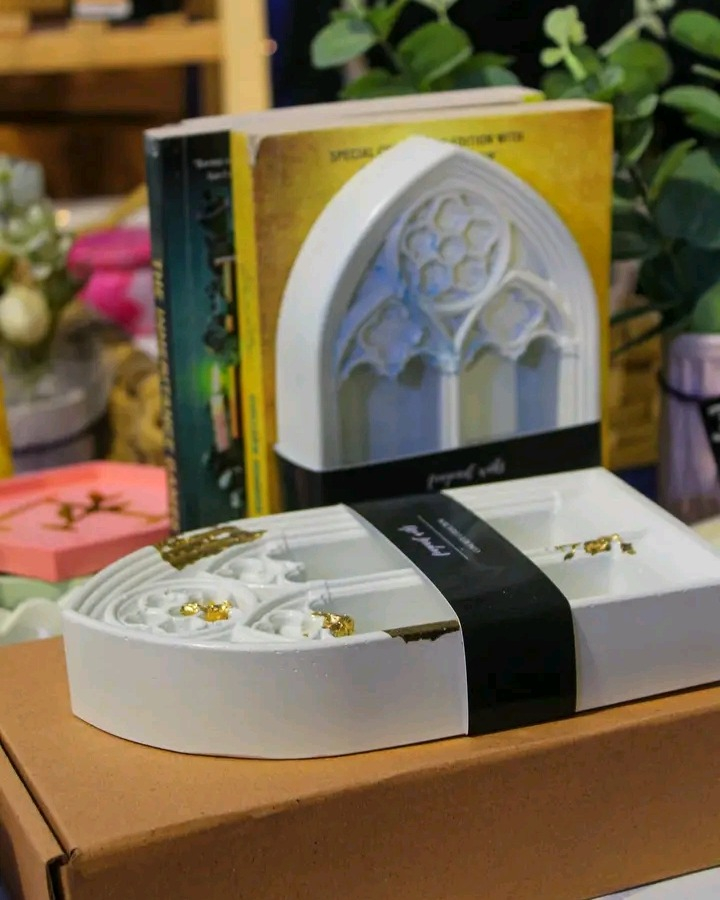 The bookend can be designed into a unique one and even have different styles such as rustic, classic, modern, etc.
