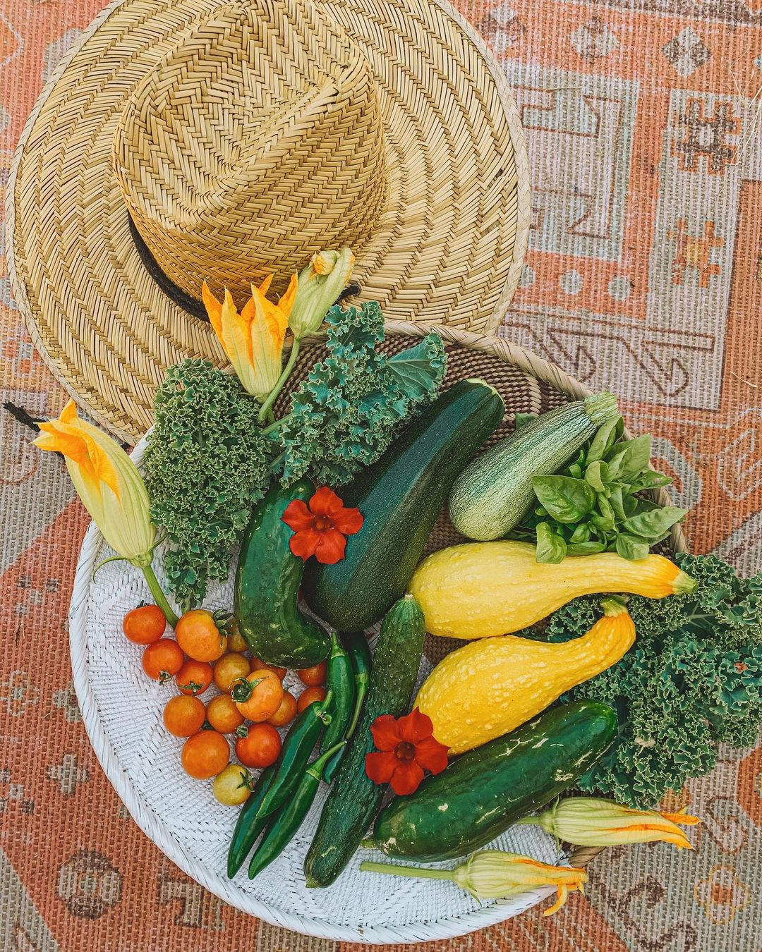 Look at how satisfying to see the harvest product that you grow yourself.