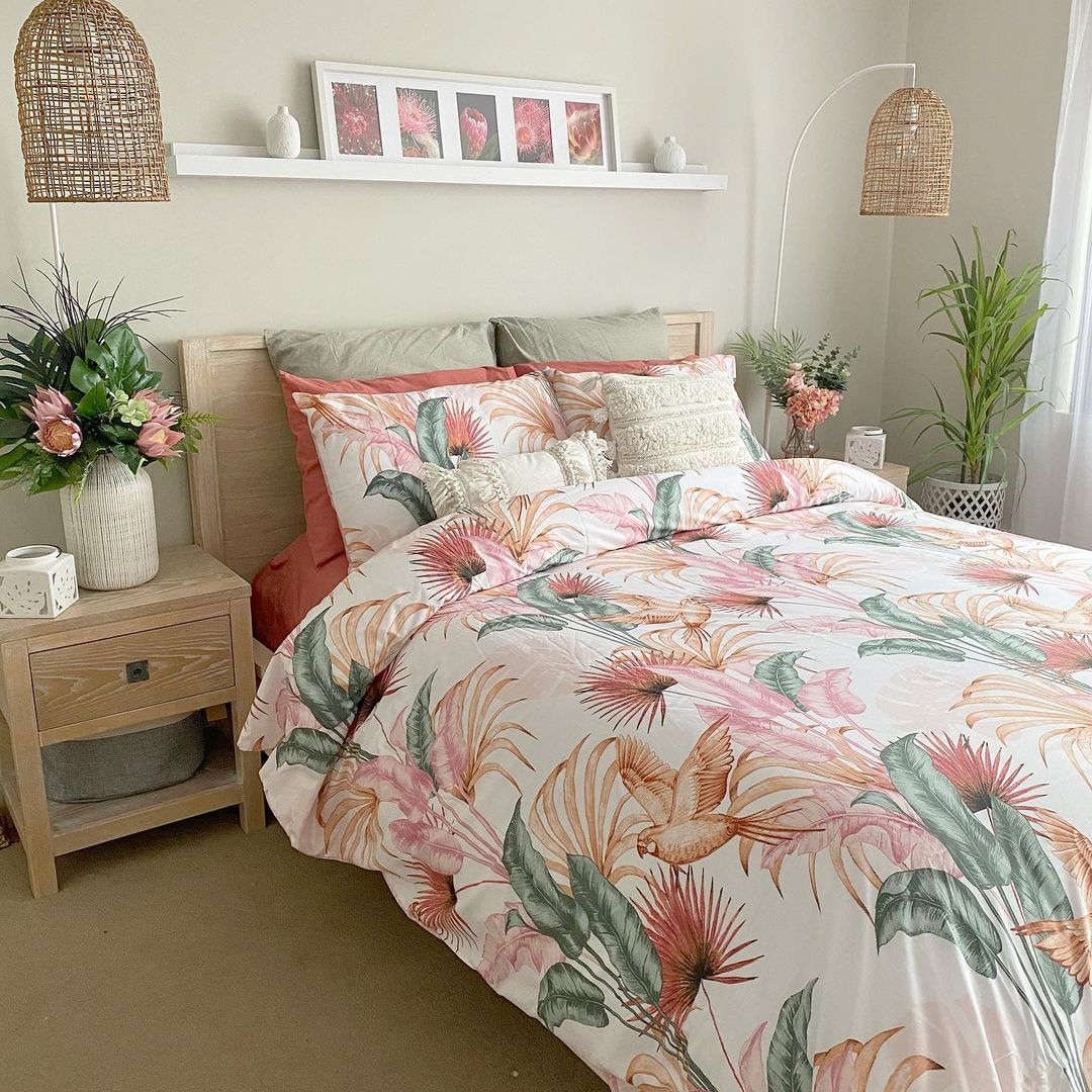 Tropical is not always green. You can see it here how the tropical prints can come peach and pink color without losing its tropical impression.