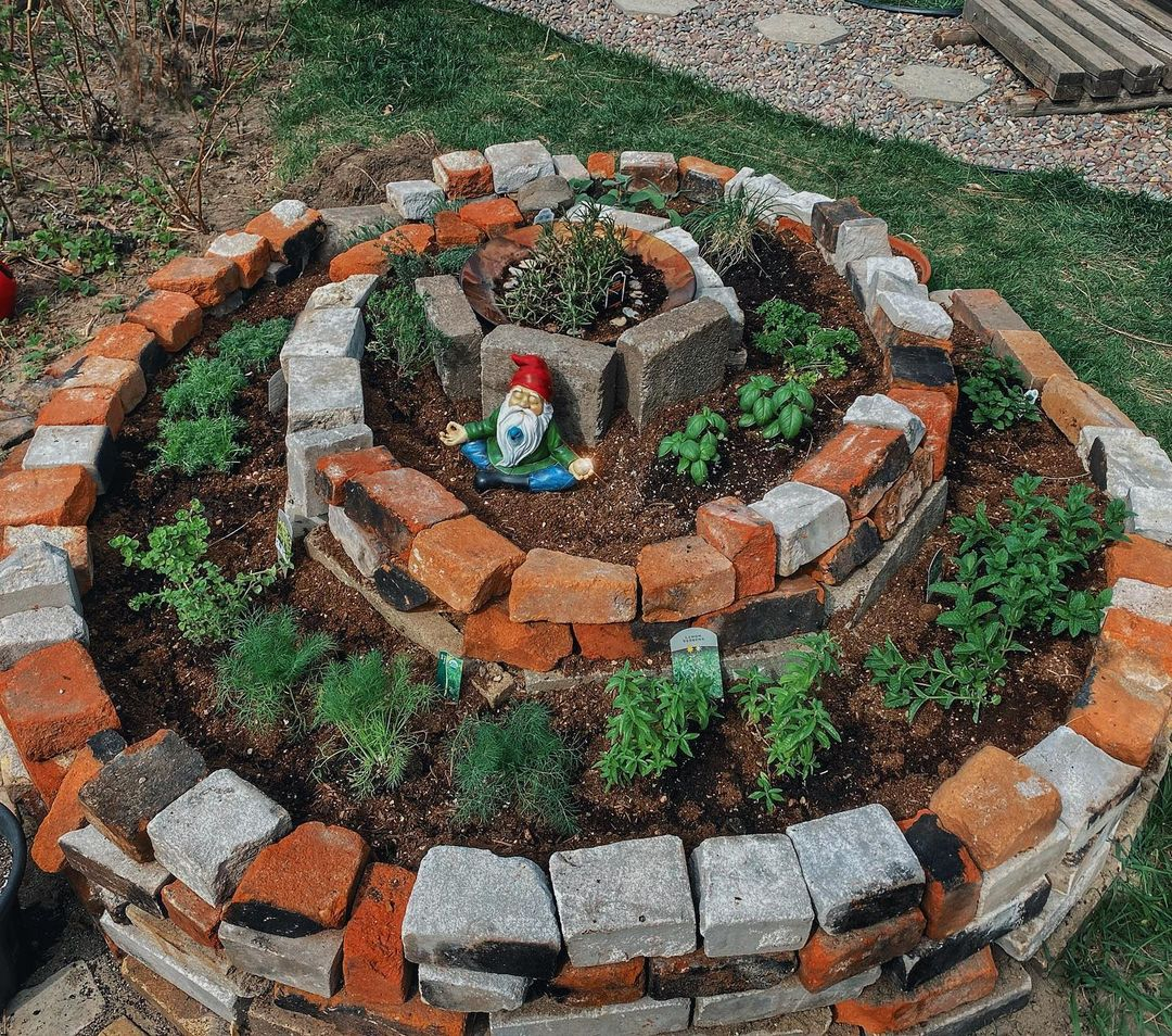 Not only functional, but the spiral herb garden is also really aesthetic.
