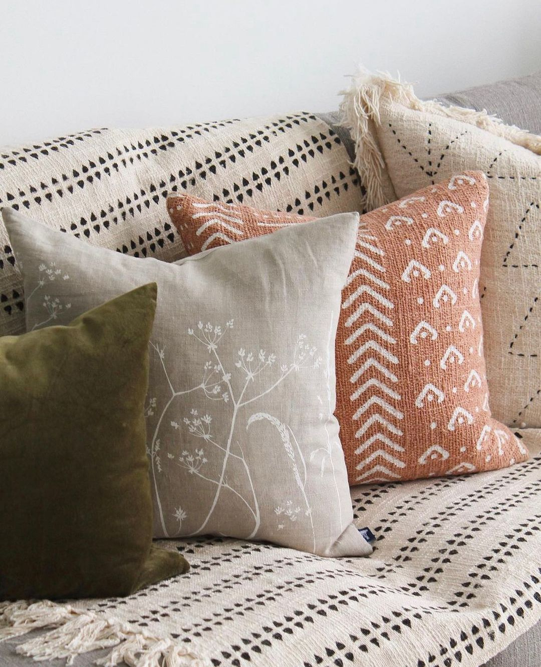 The throws in cotton material are proper for your lightweight summer needs.