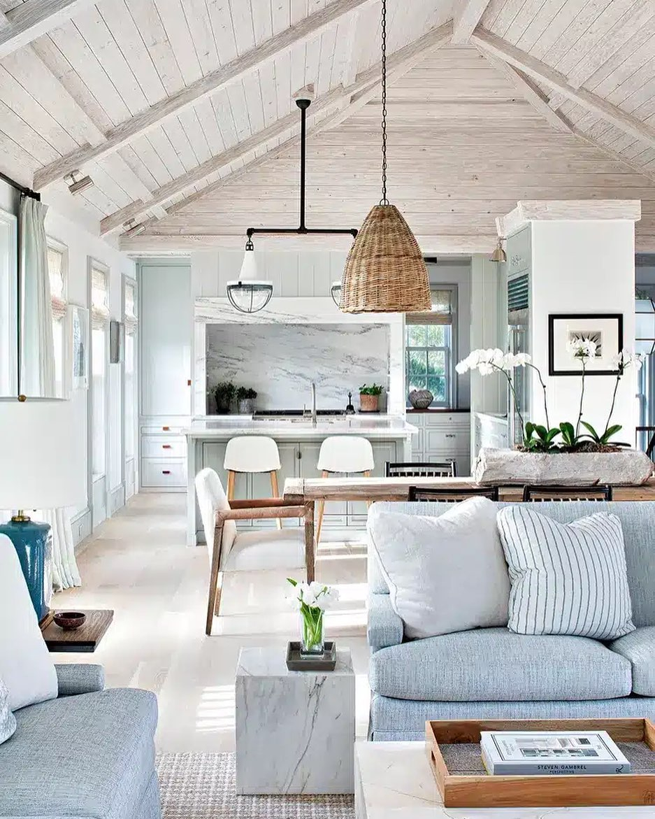 Wood and rattan materials are used in this room. Even the design of the rattan lampshade can bring the beach house characteristics really well. 
