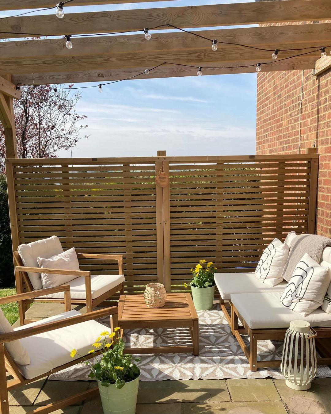 The furniture provided here is made of wood material. For the seating, it is added with the white color pad for comfort and to give a bright summer characteristic.
