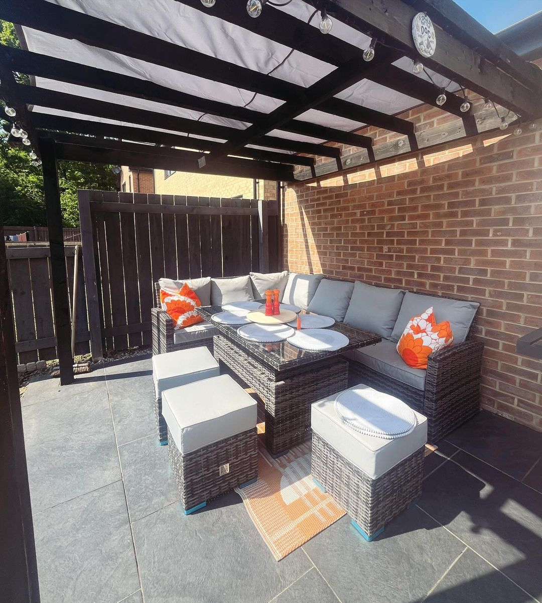 This pergola is added with the retractable roof. This kind of roof is a functional.