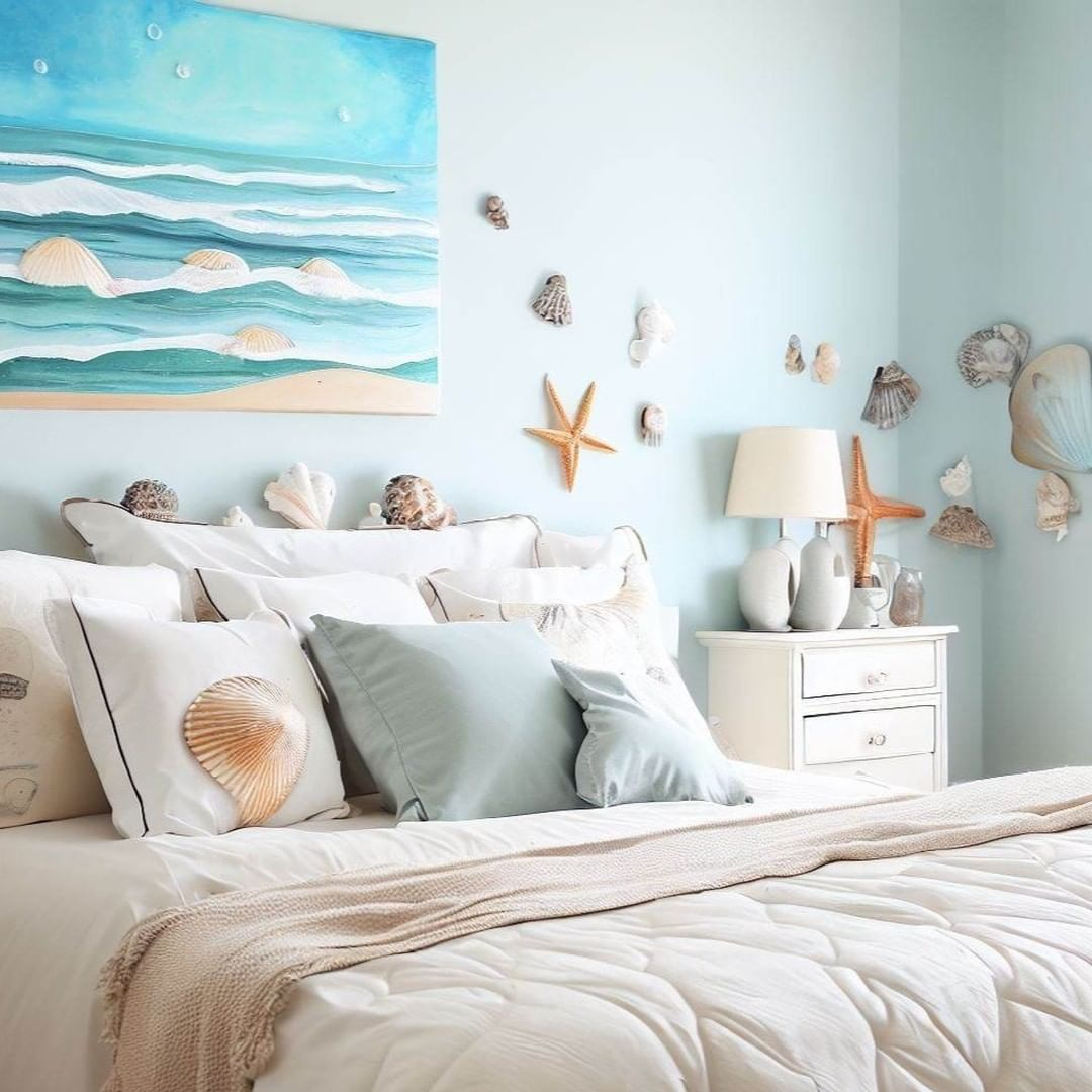 Seashell and starfish decor