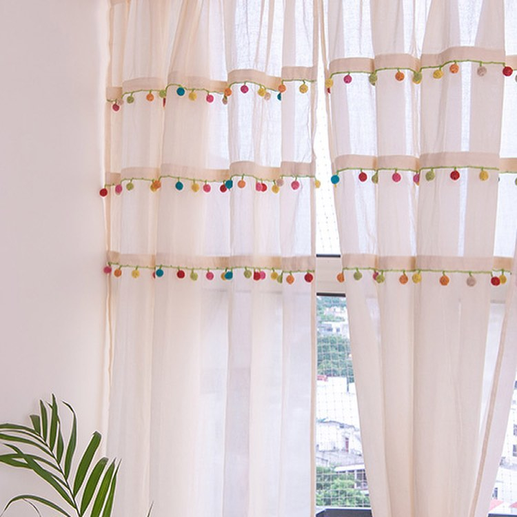 With its low price, you can switch this curtain when the season changes.