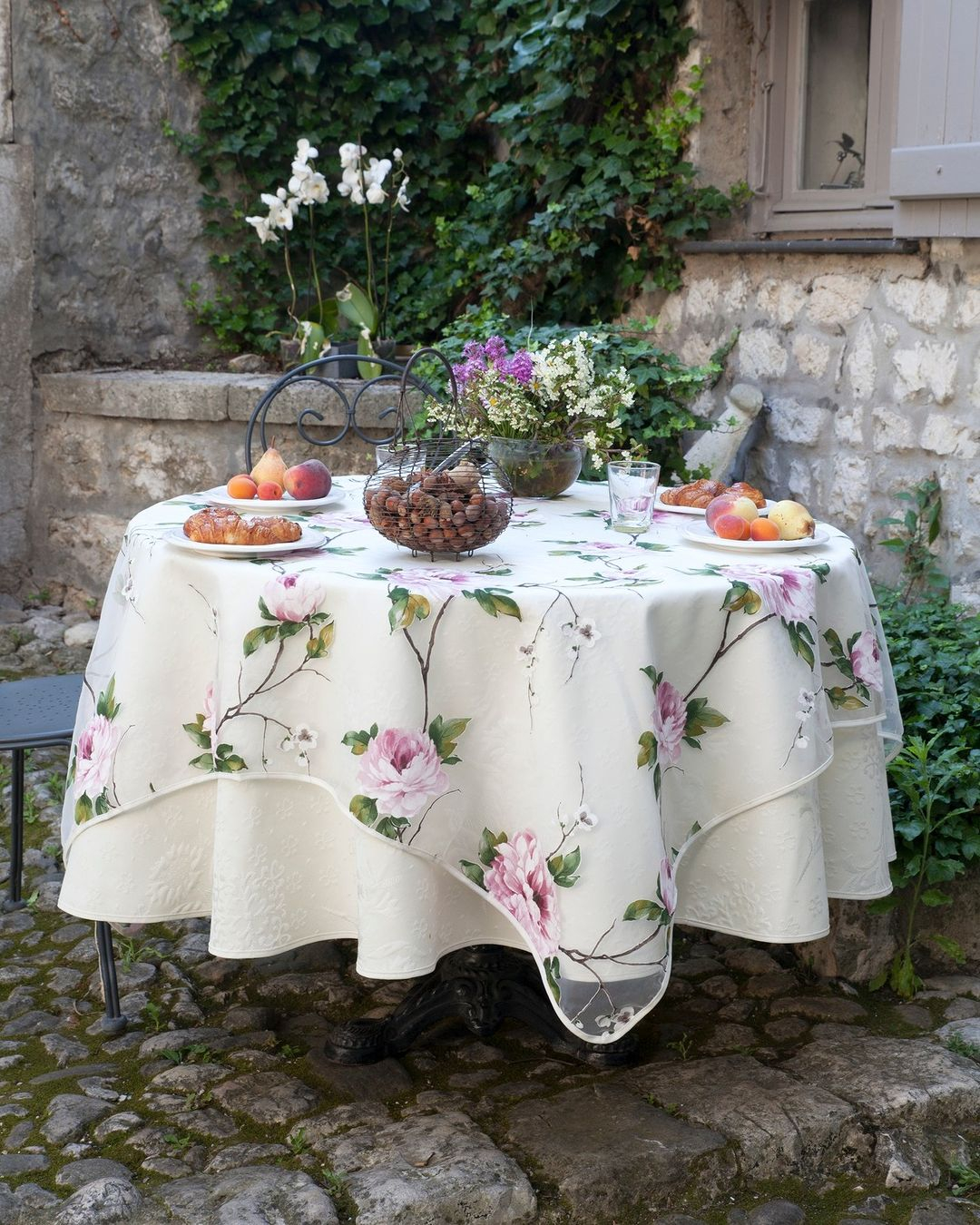 The organza will be in a transparent one so that in case your table is already dull, you can add a layer like what we have here. 