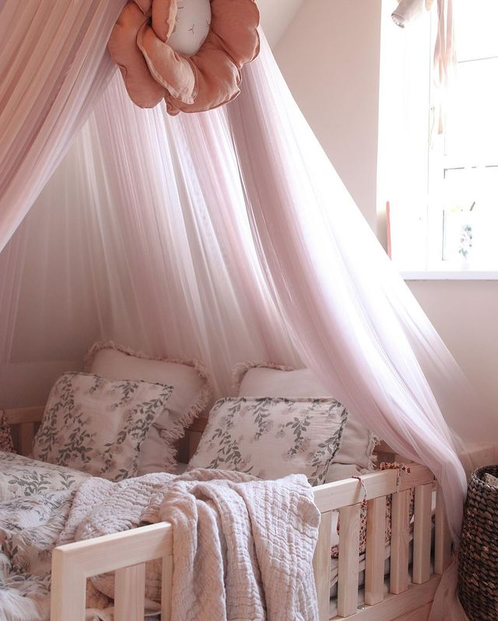 The voile material is adorable for the bed canopy. It has a soft texture, transparent appearance, and romantic impression. 