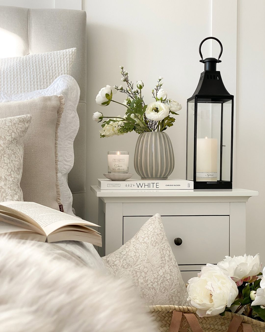 Bedside lantern