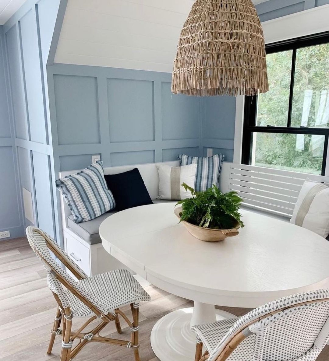 Kitchen nook