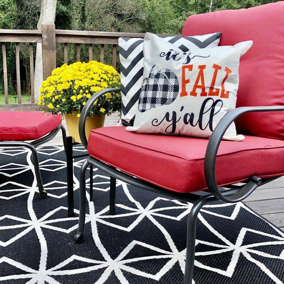 Outdoor cushions