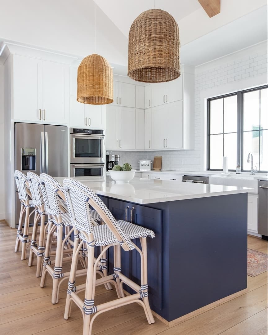 Rattan pendant lamps