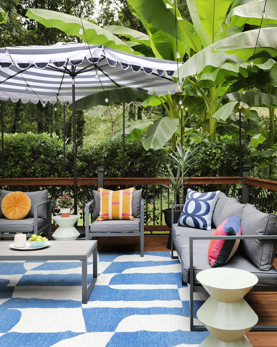 Rug and throw pillows