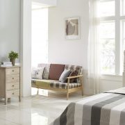 Bedroom-1872196_1280