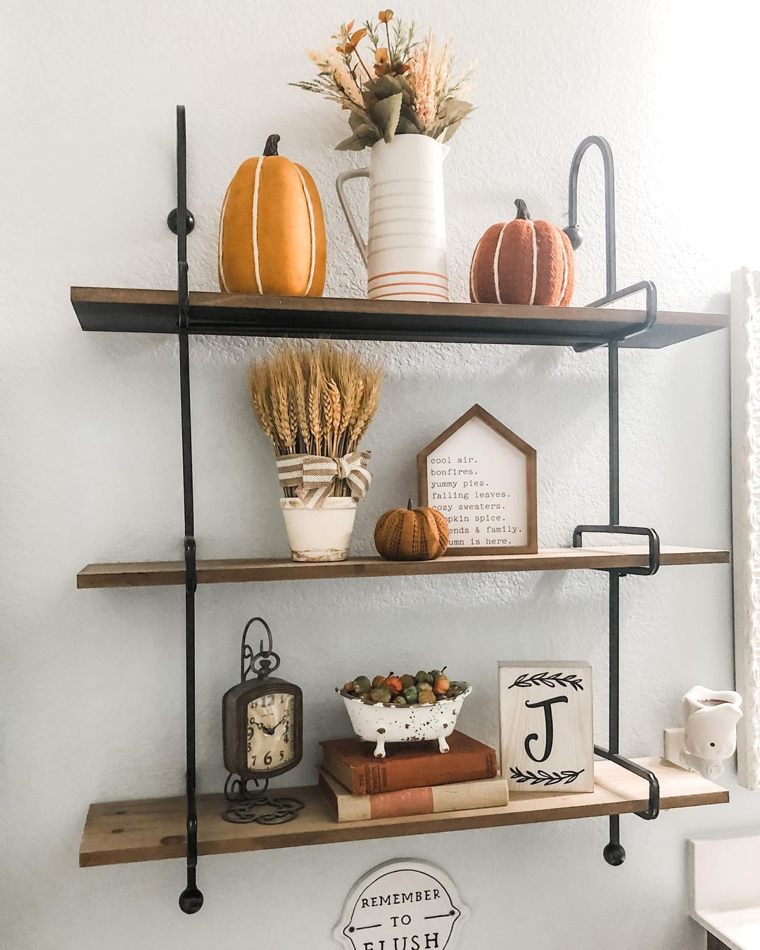Autumn-themed decor