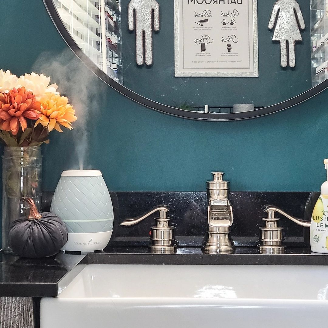 Diffuser with fall scents