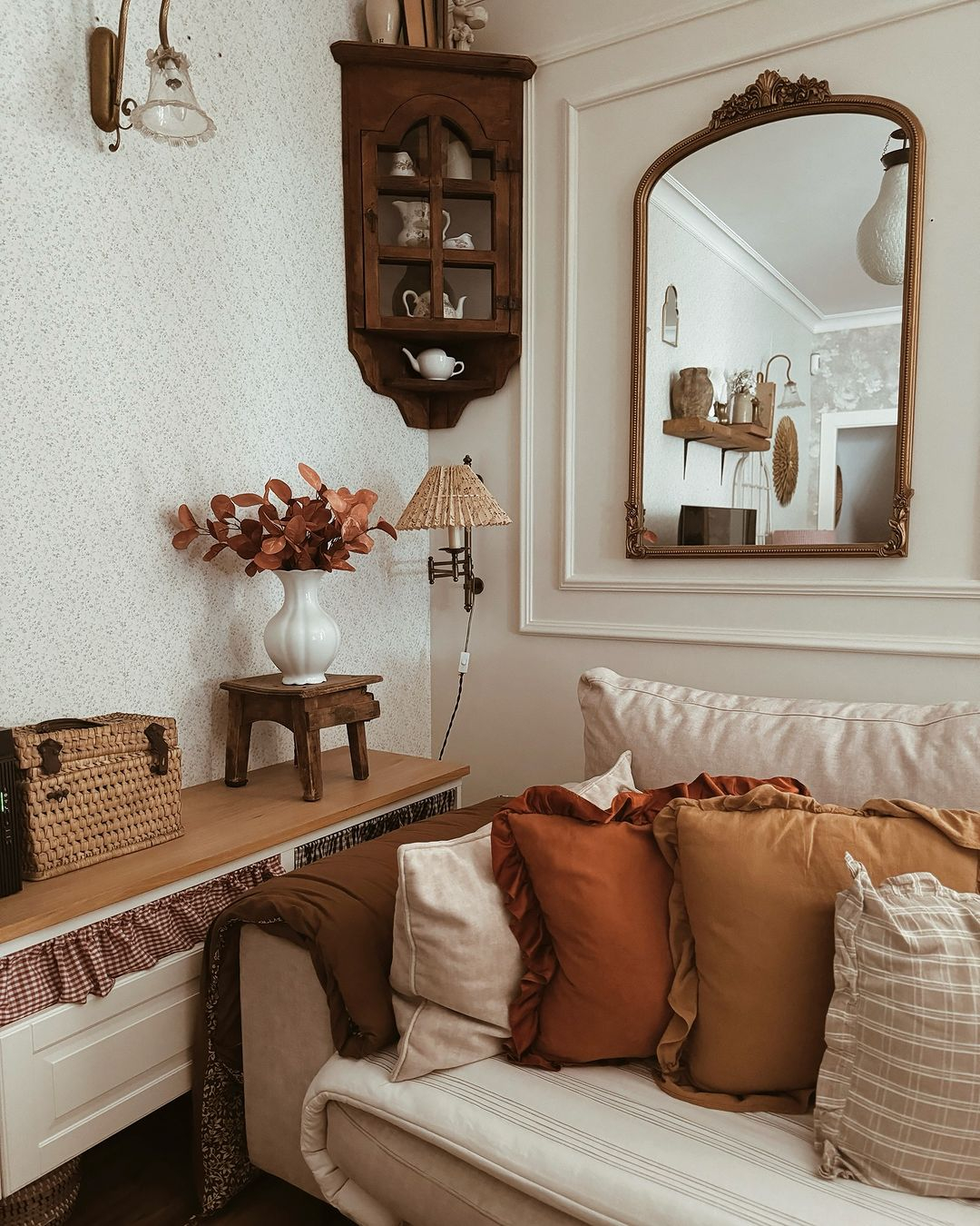 Fall foliage-inspired throw pillows