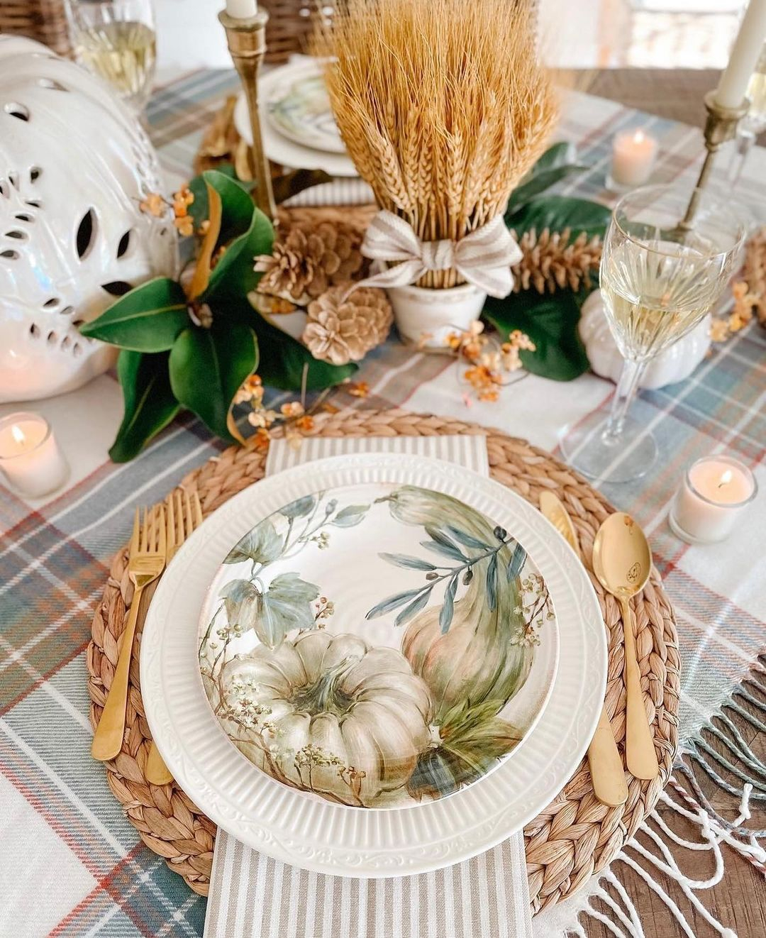 Pumpkin print dinnerware