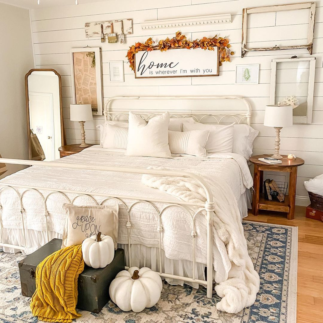 White pumpkins and leaf garlands