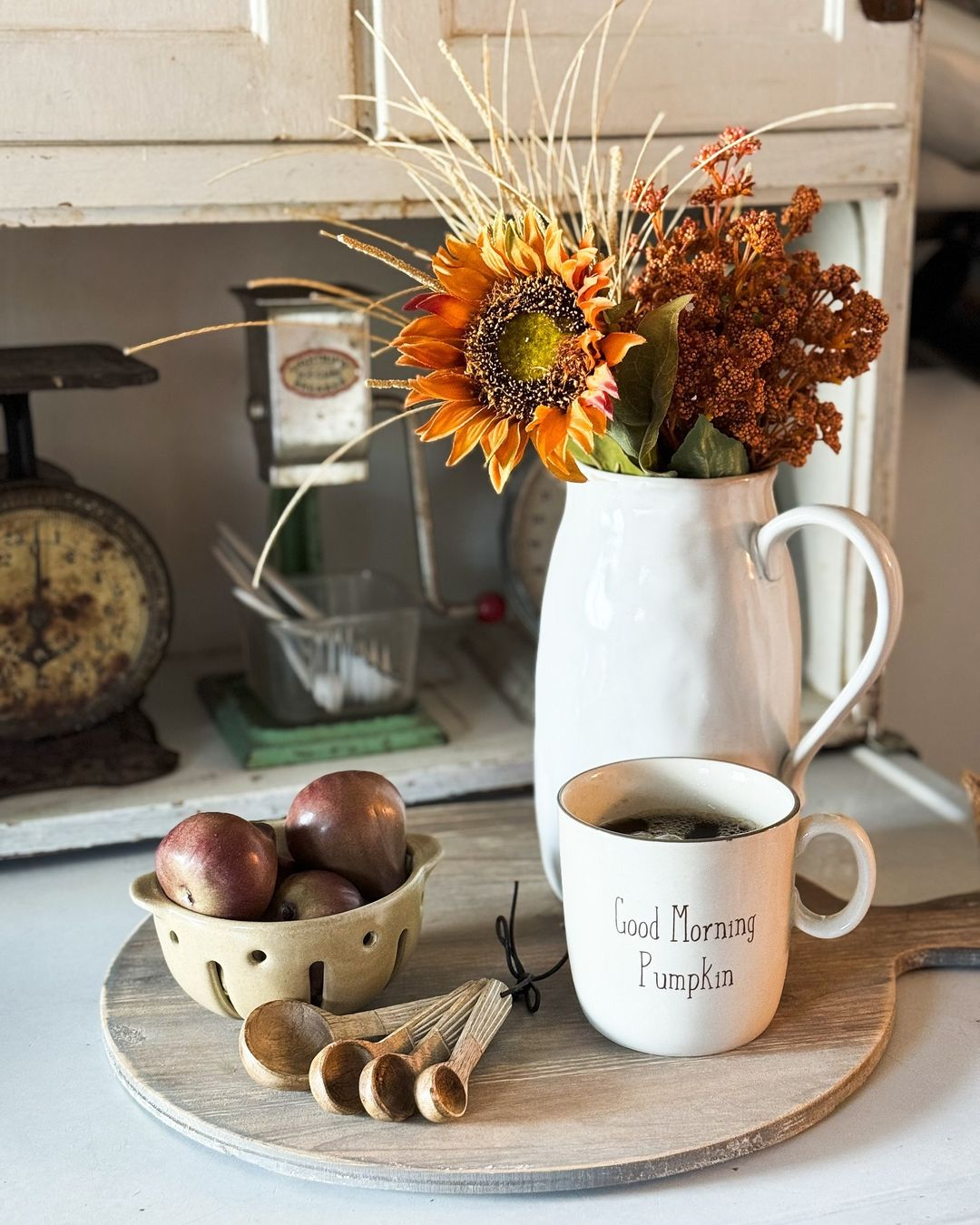 Dried flower arrangement