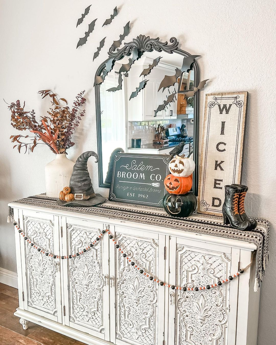 Hocus pocus theme