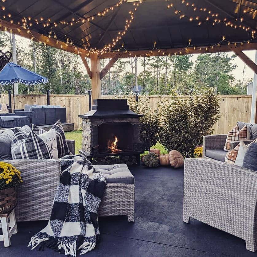 Plaid throw blankets and pillows