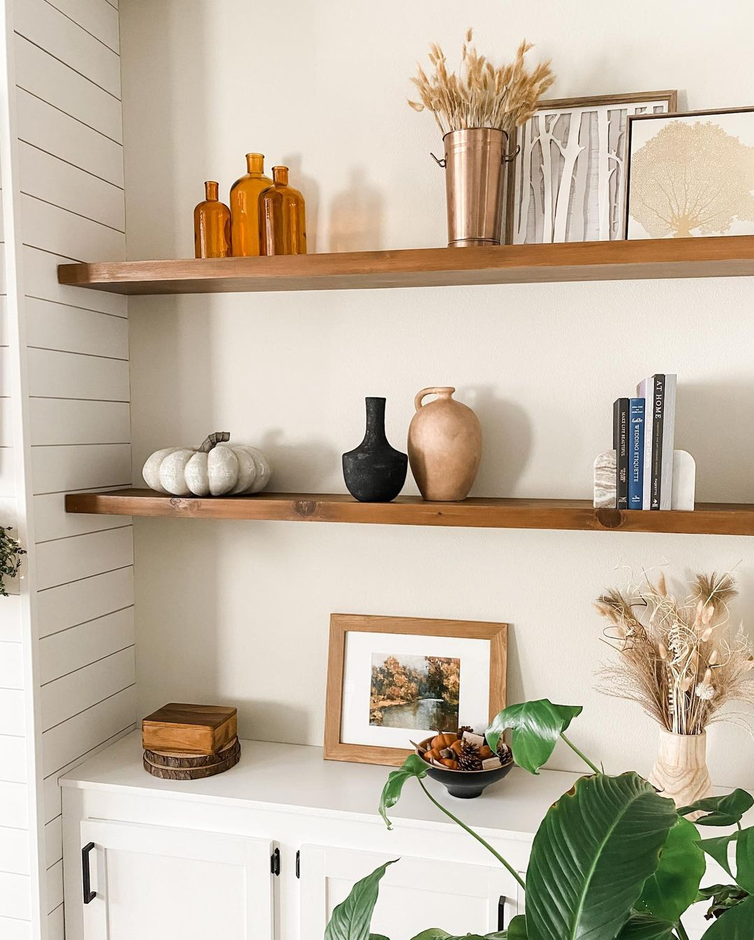 Warm tones and textured accents