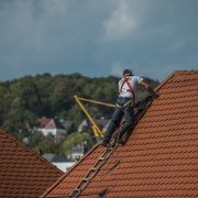 Roofers-2891664_640
