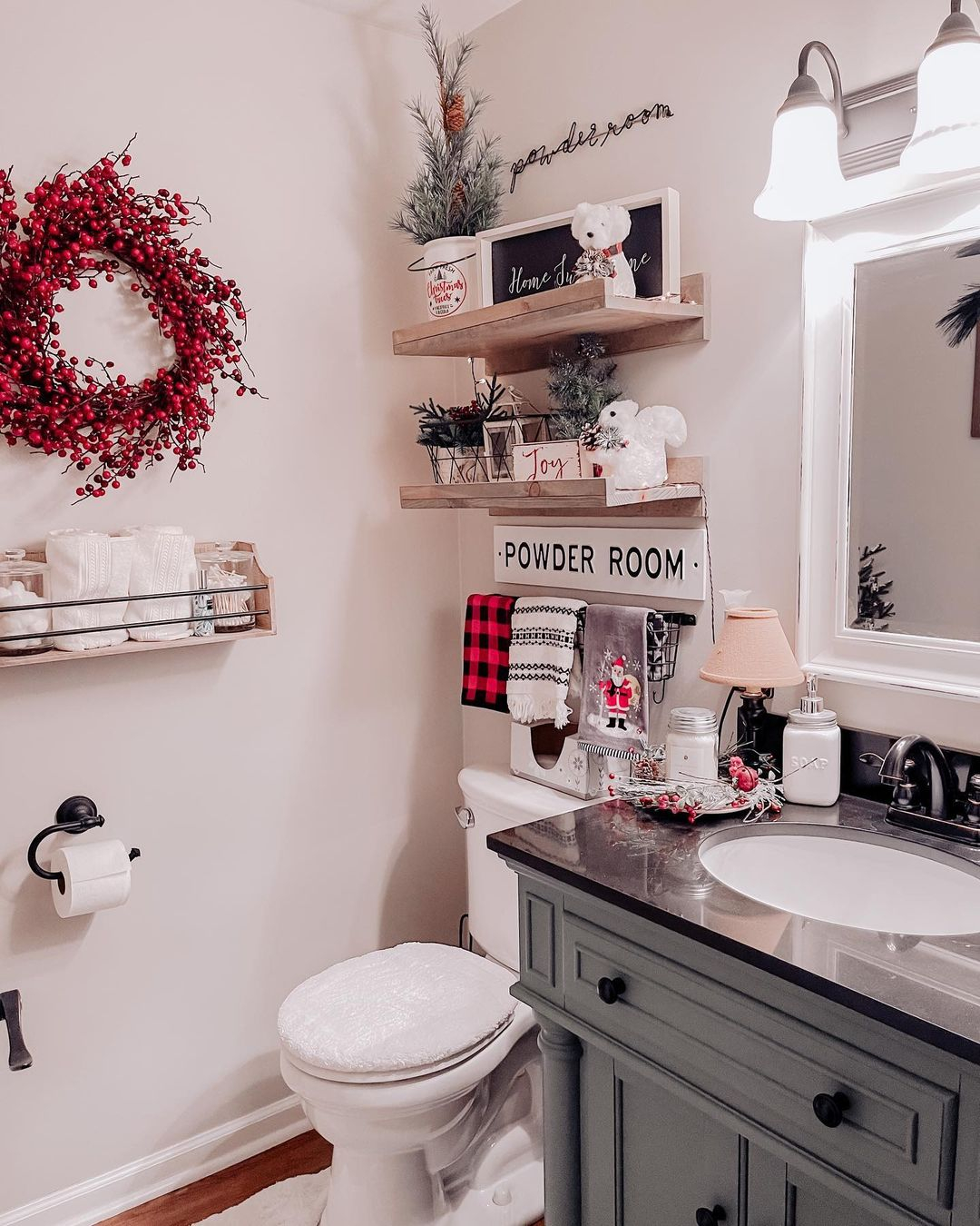 Christmas bathroom