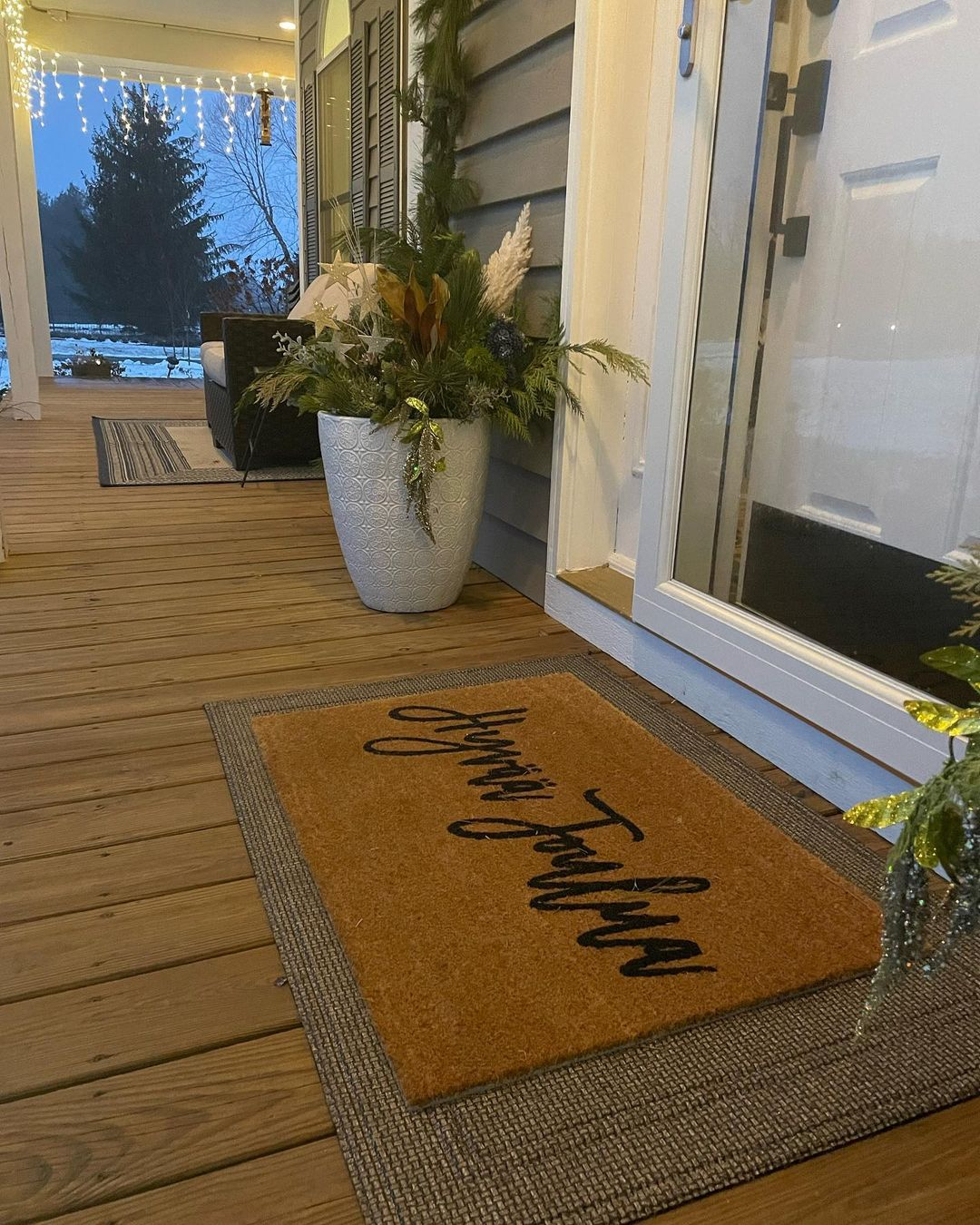 Entryway exterior decor