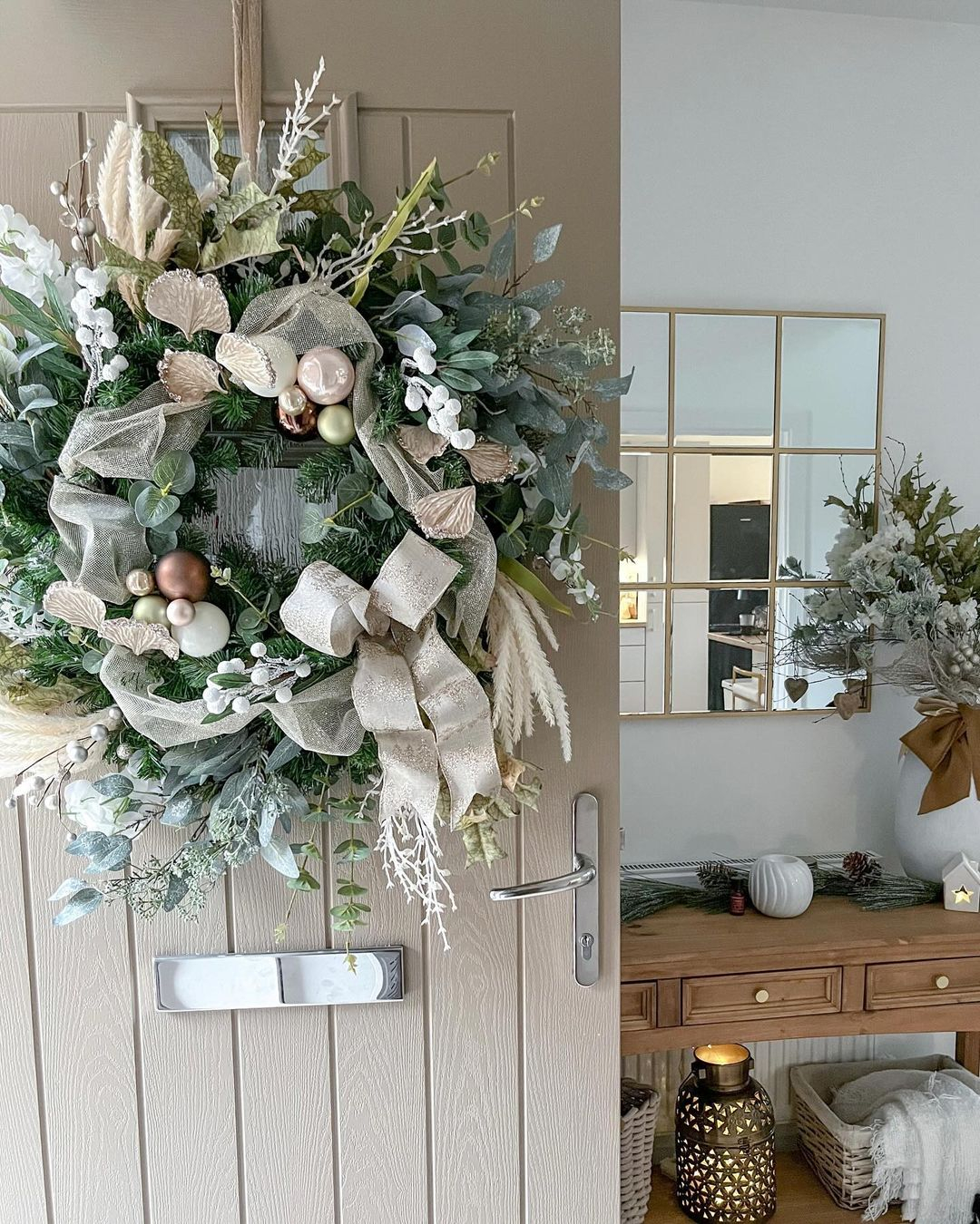 Minimalist wreath