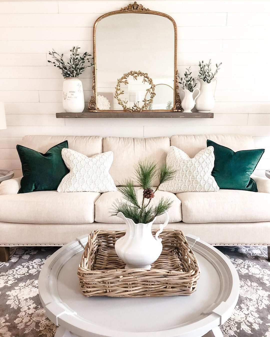 Velvet cushions