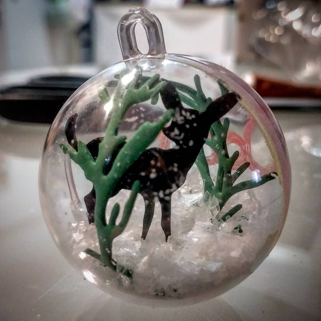 DIY snow globe