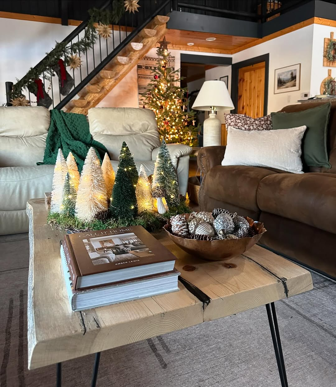 Simple rustic Christmas decor