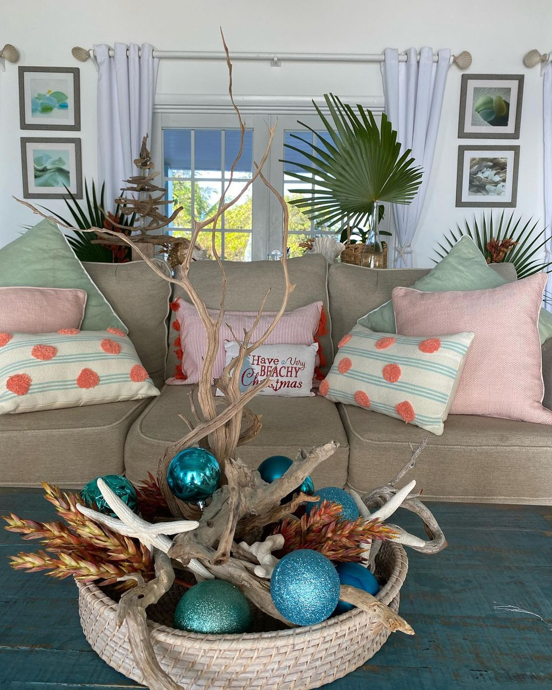 Natural element in beachy christmas decor