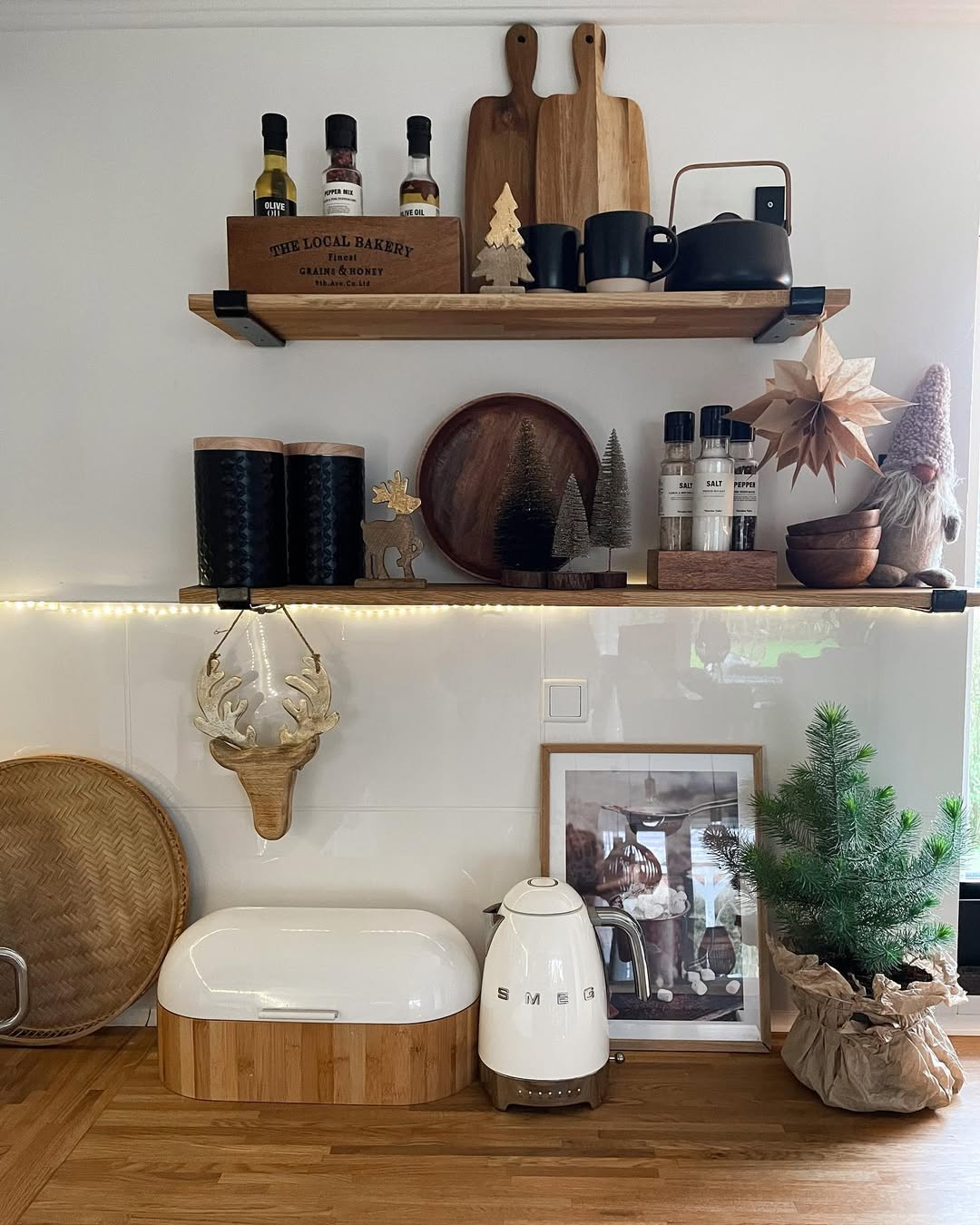 Winter-inspired accents