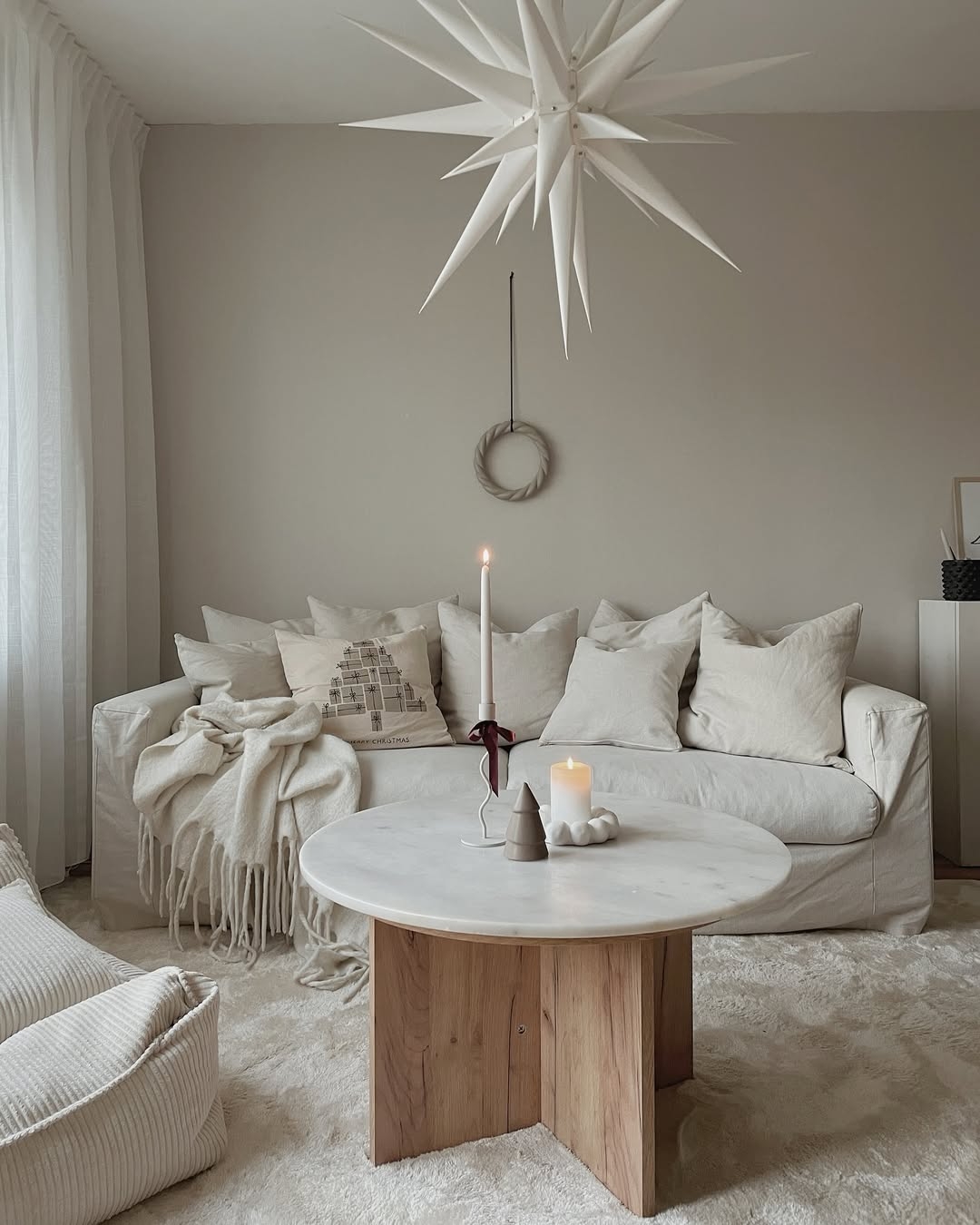 Minimalist decor
