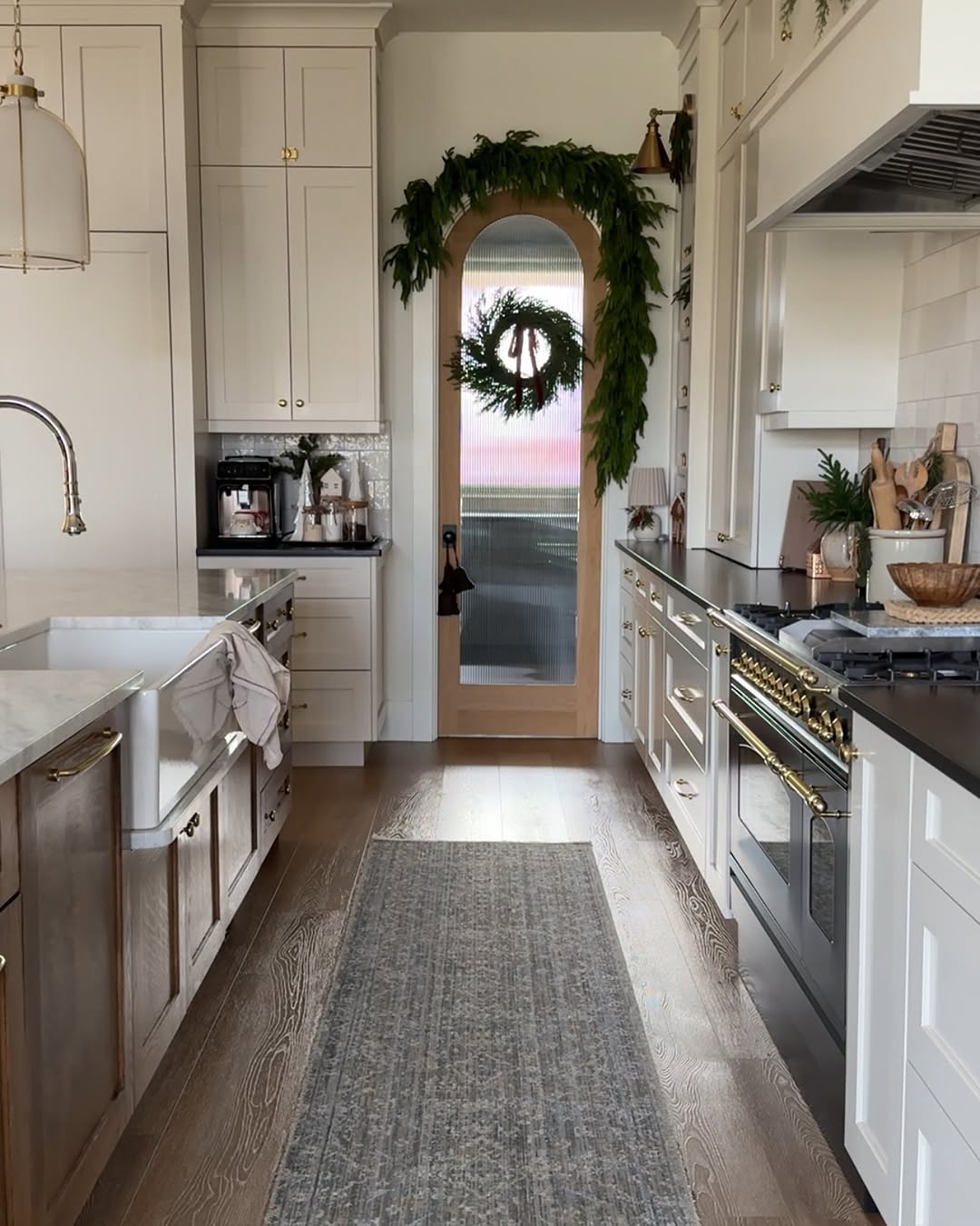 Winter kitchen decor