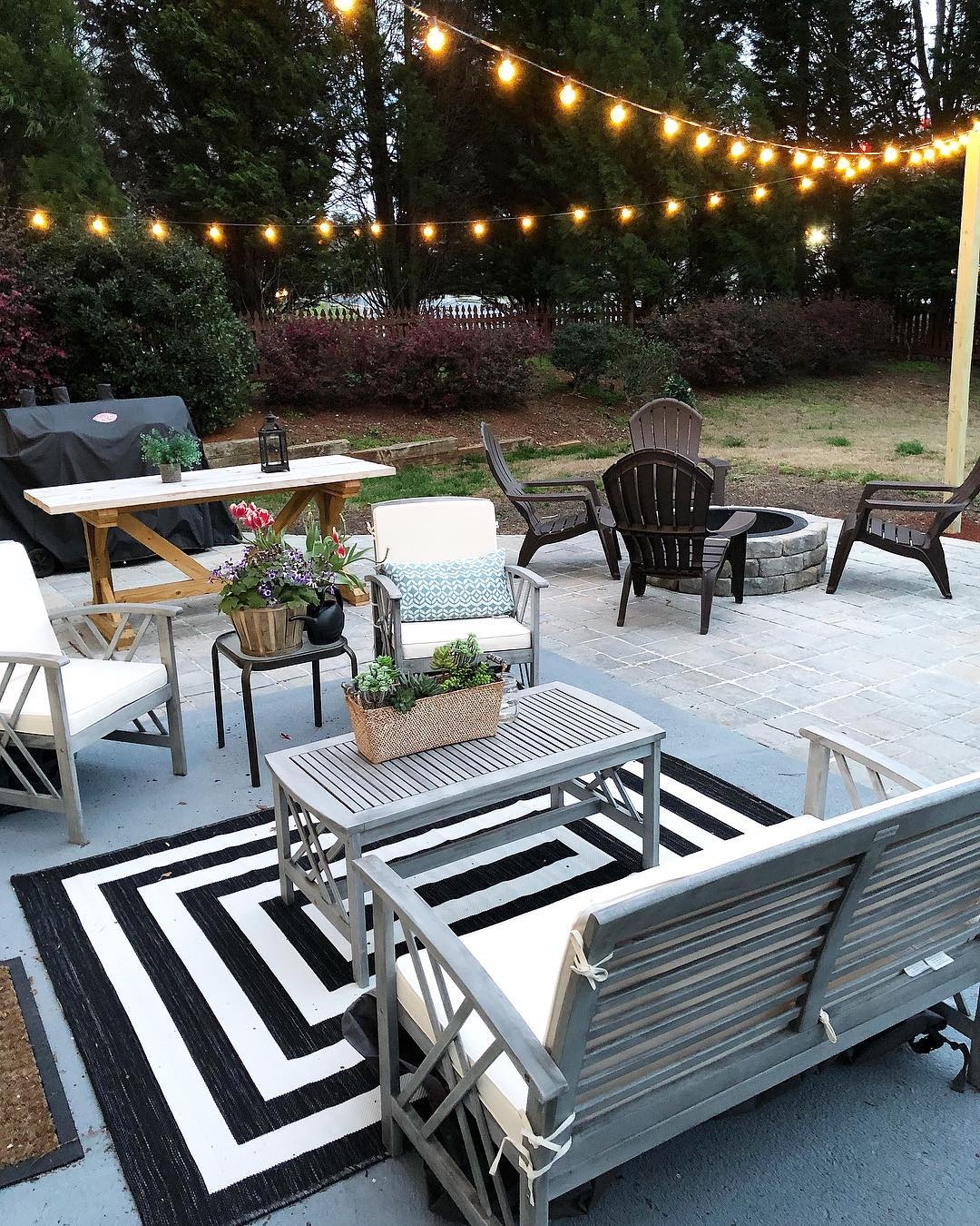 Outdoor string light
