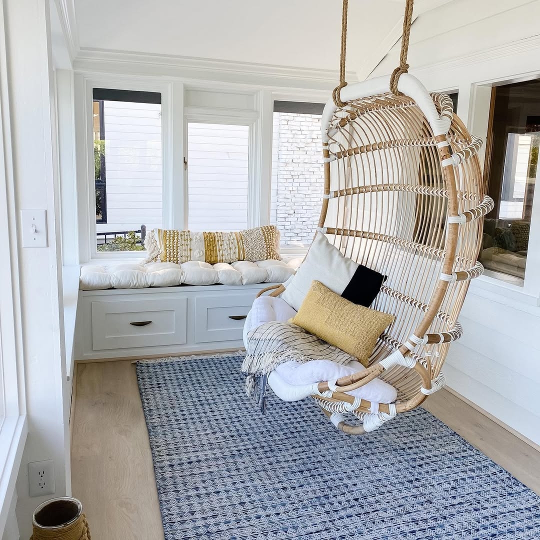 Hanging chair