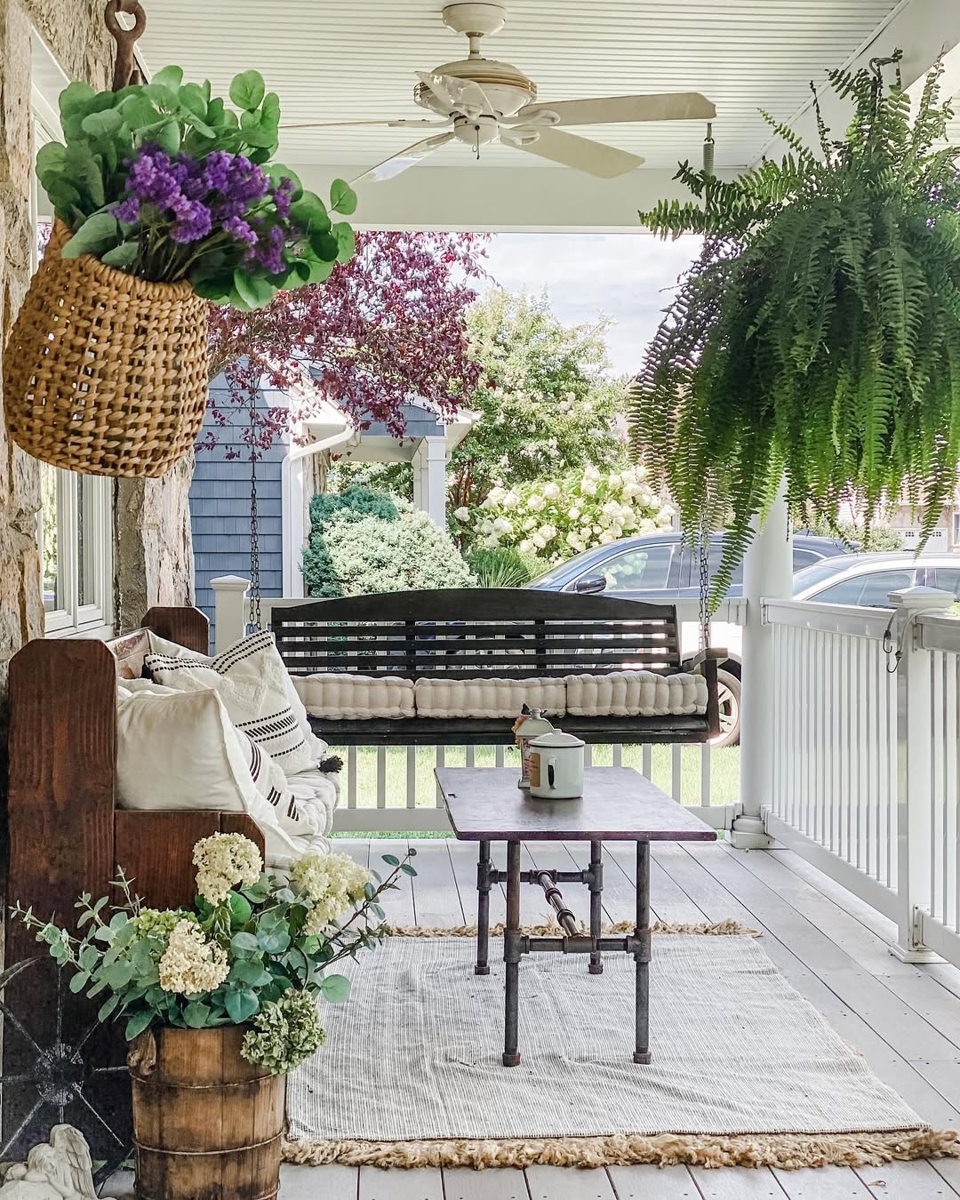 Outdoor ceiling fan