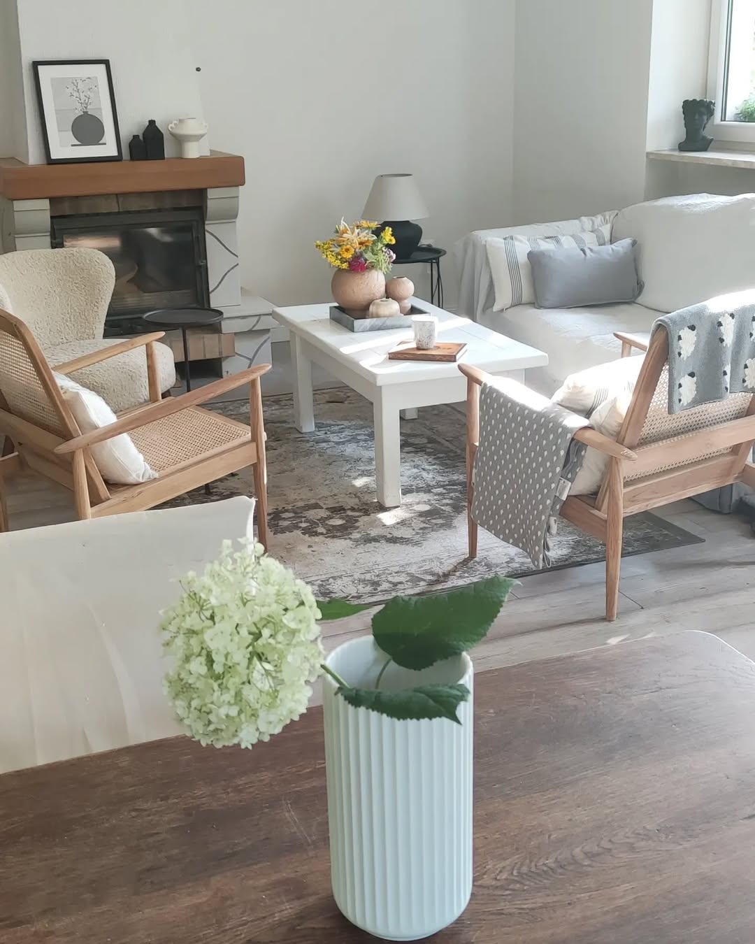 Minimalist decor