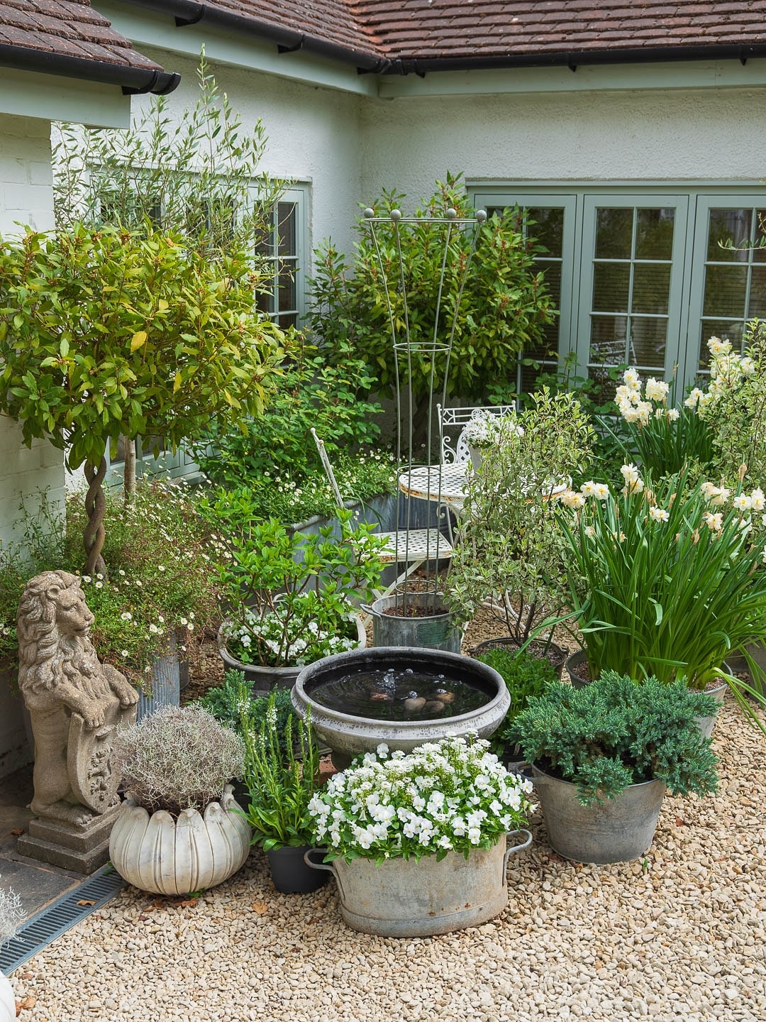 Small fountain