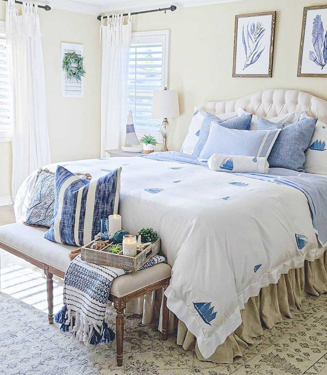 Coastal themes